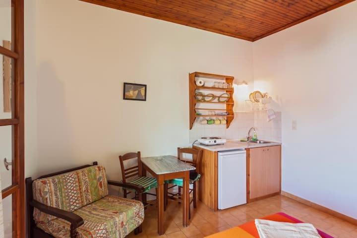 Appartamento Eleni Del Sol Città di Skopelos Camera foto